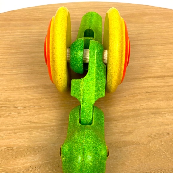 Plan Toys Pull Along Snail - Picture 5 of 7